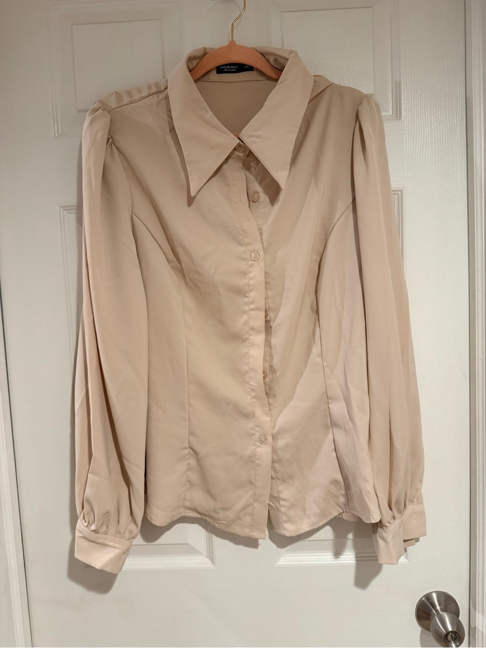 SHEIN Cream Button-Front Blouse with Oversized Collar